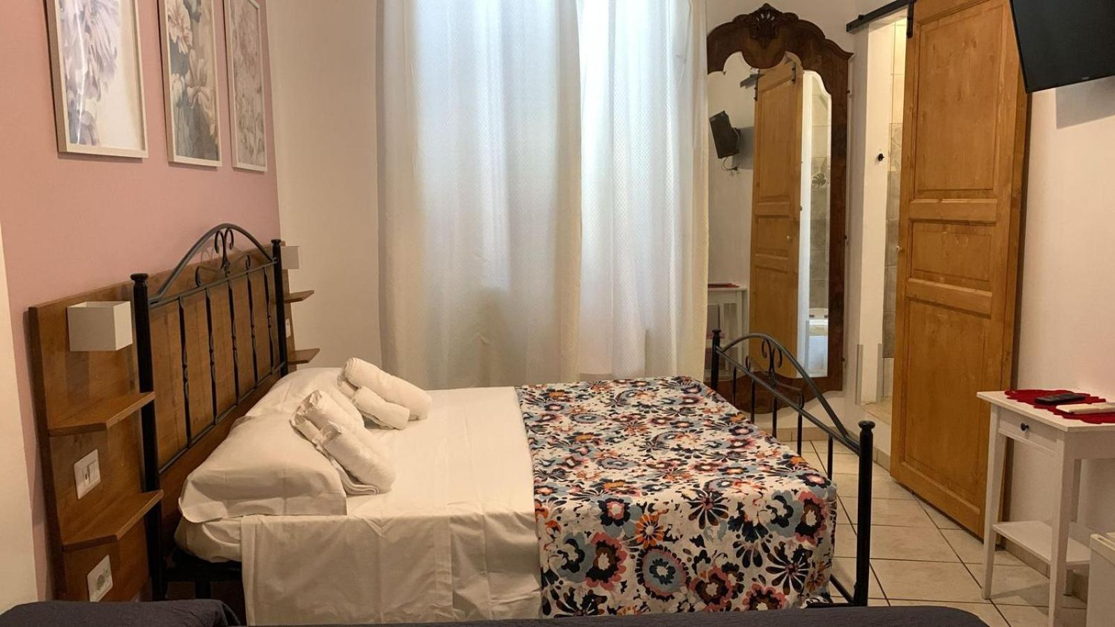 In The Center Guesthouse Rome Extérieur photo